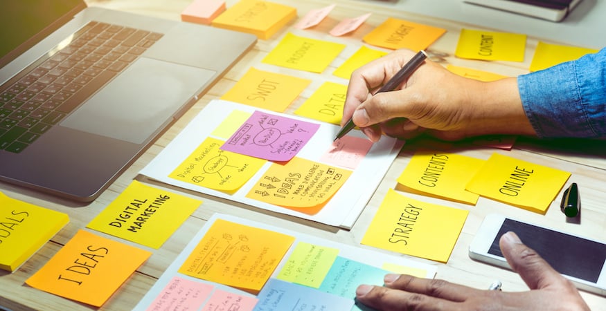 desktop-full-of-sticky-notes
